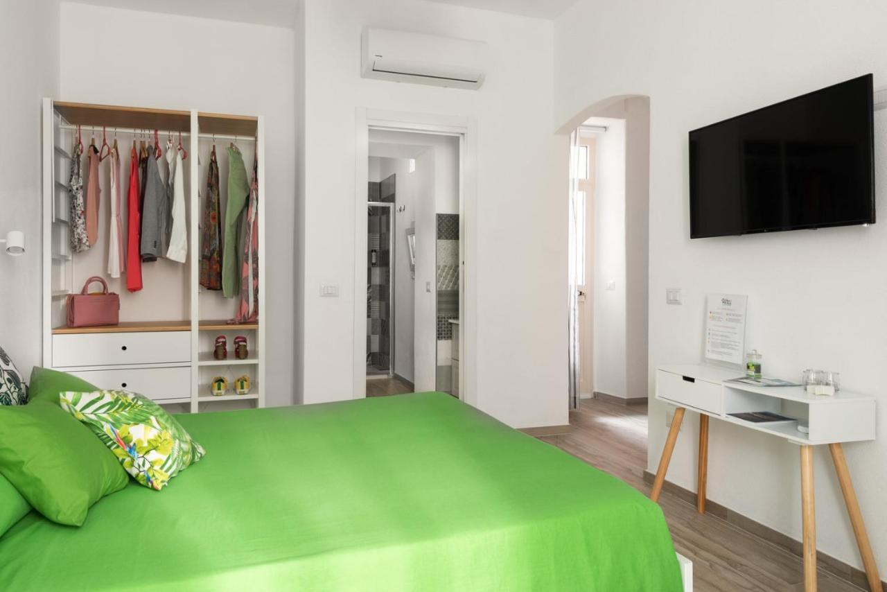 Altré Guest House Olbia Extérieur photo
