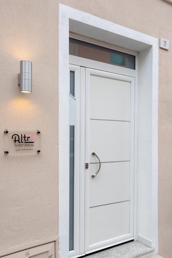 Altré Guest House Olbia Extérieur photo